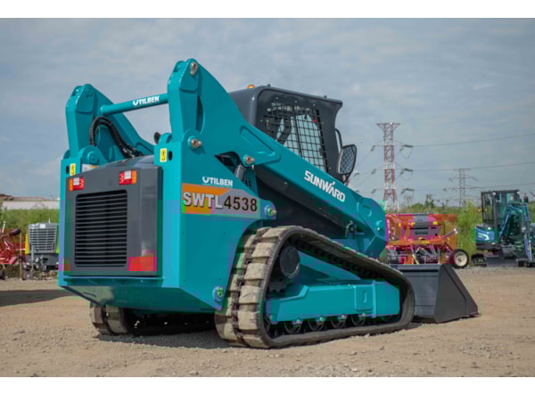 MiniIncarcator SUNWARD SWTL 4538 pe senile, 4.4ton, 74CP -PROMOTIE APRILIE  de vanzare